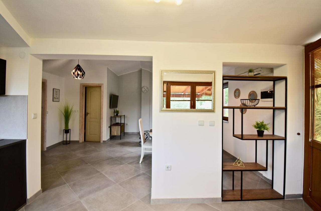 Relaxing Holiday House With Terrace Sea View Medulin Exterior photo